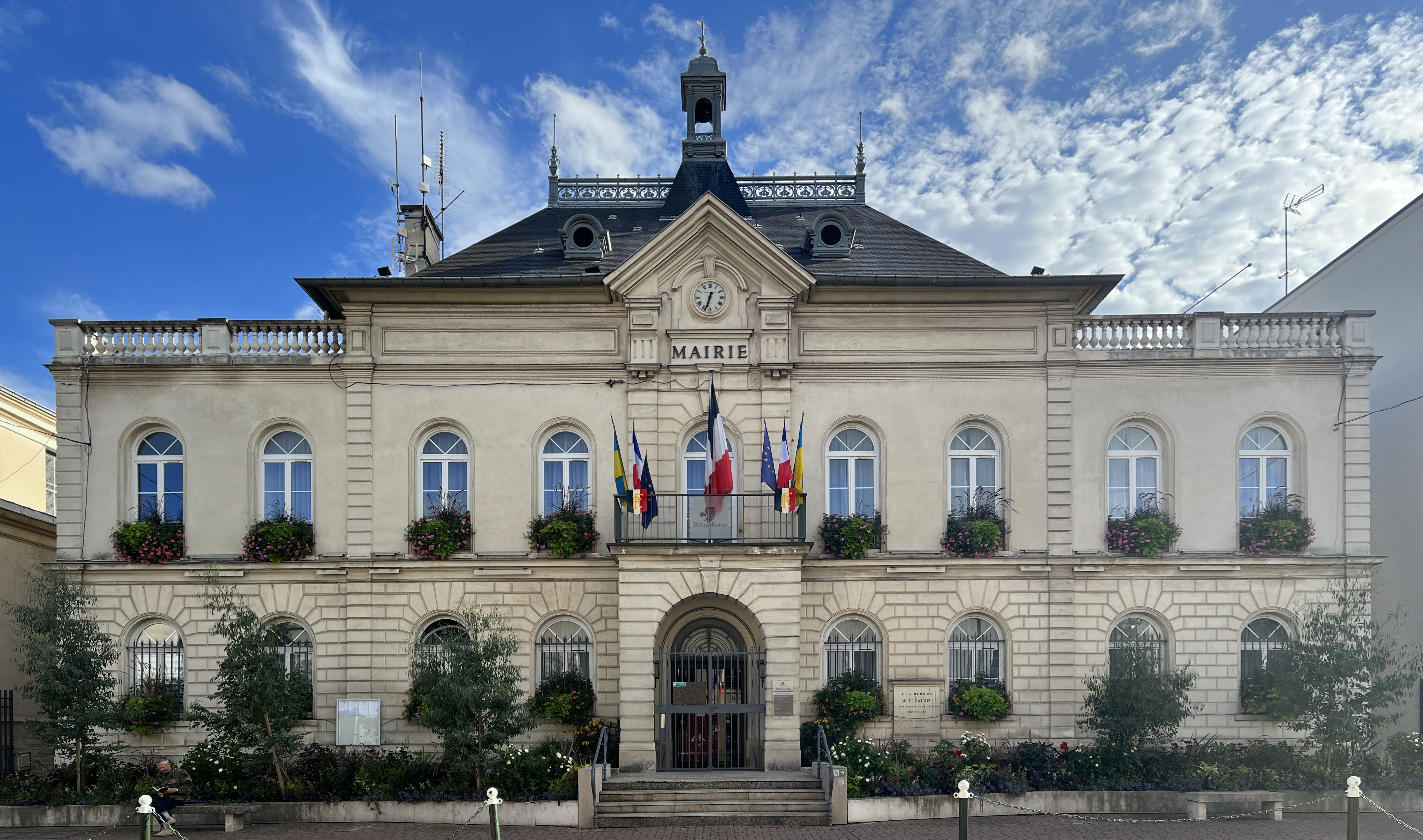 Bourg-la-Reine: A Charming Parisian Suburb Steeped in History