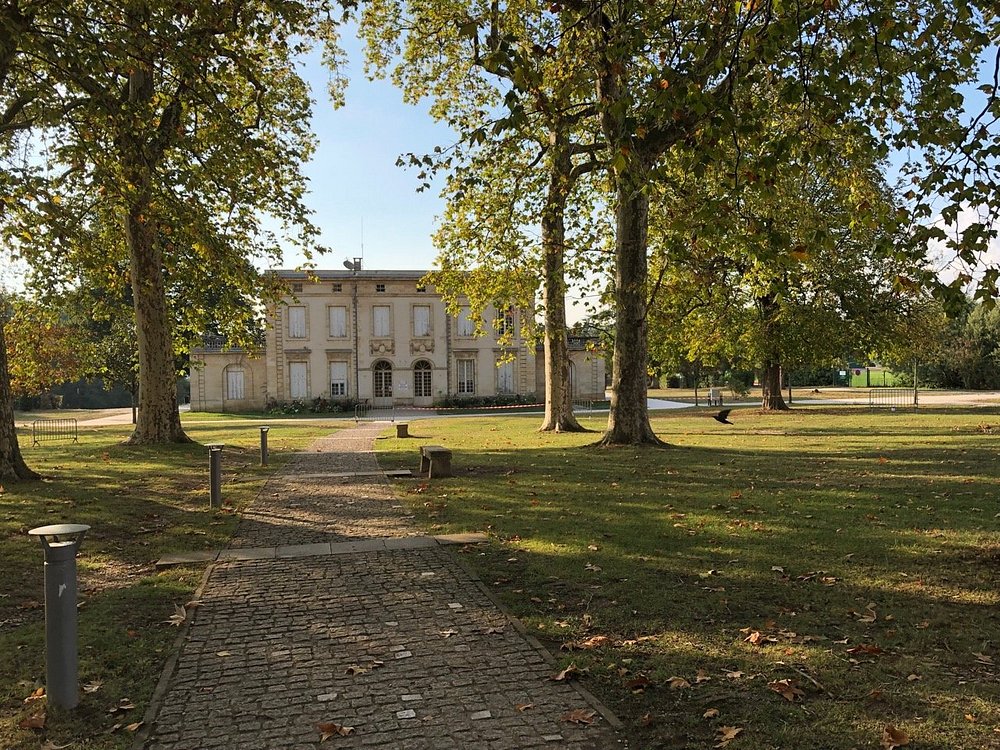 Cenon: A Hidden Gem on the Right Bank of Bordeaux