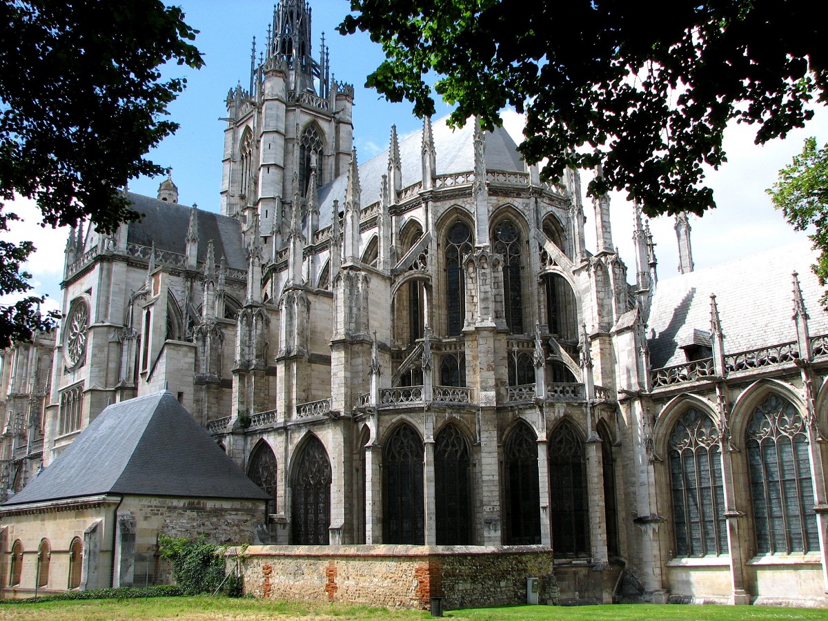 Evreux: A Hidden Gem in Normandy's Heart