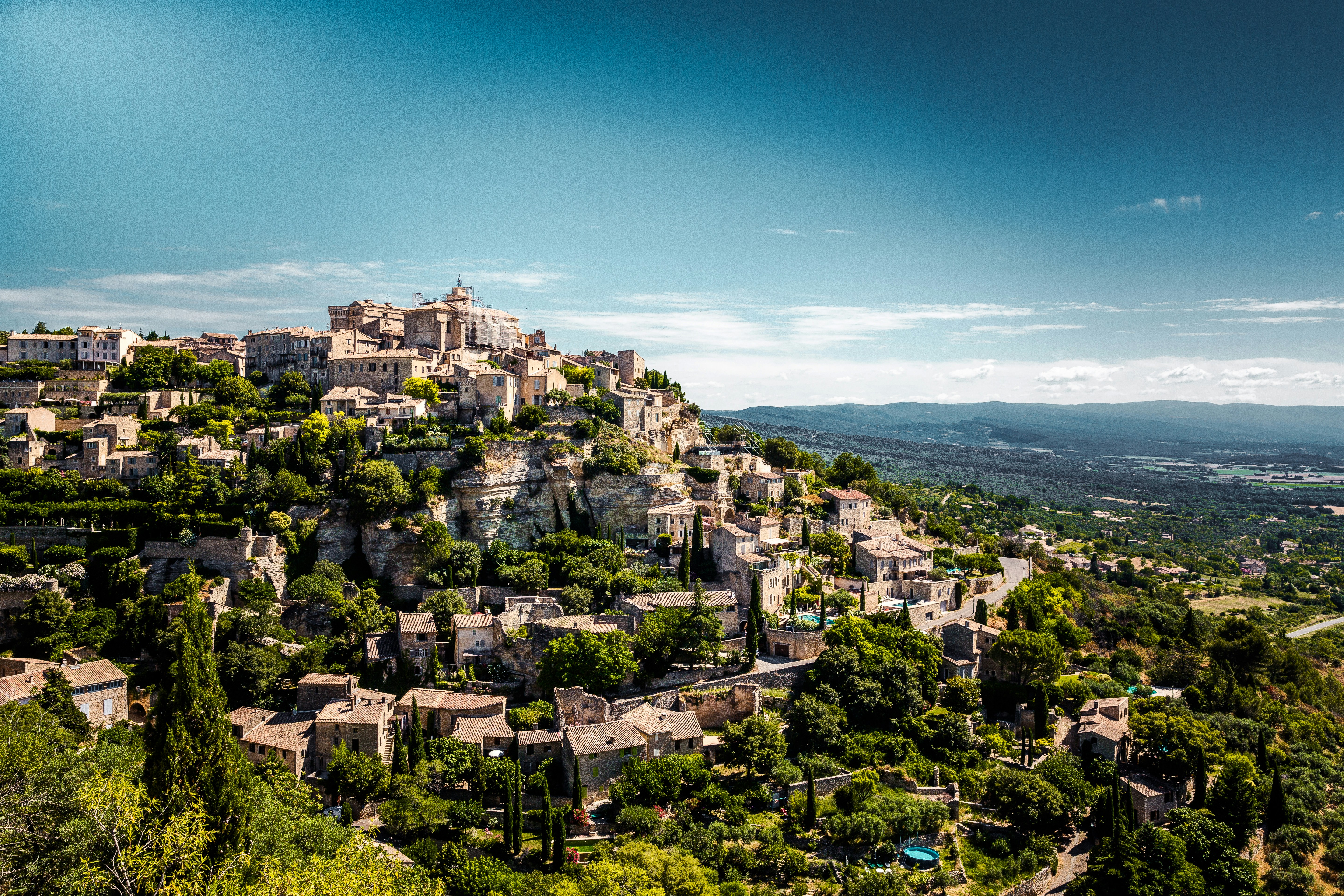 Gordes: A Provençal Gem Carved in Stone