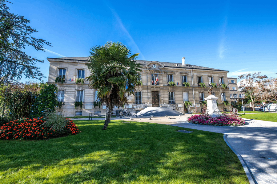 Houilles: A Charming Suburb with a Rich History