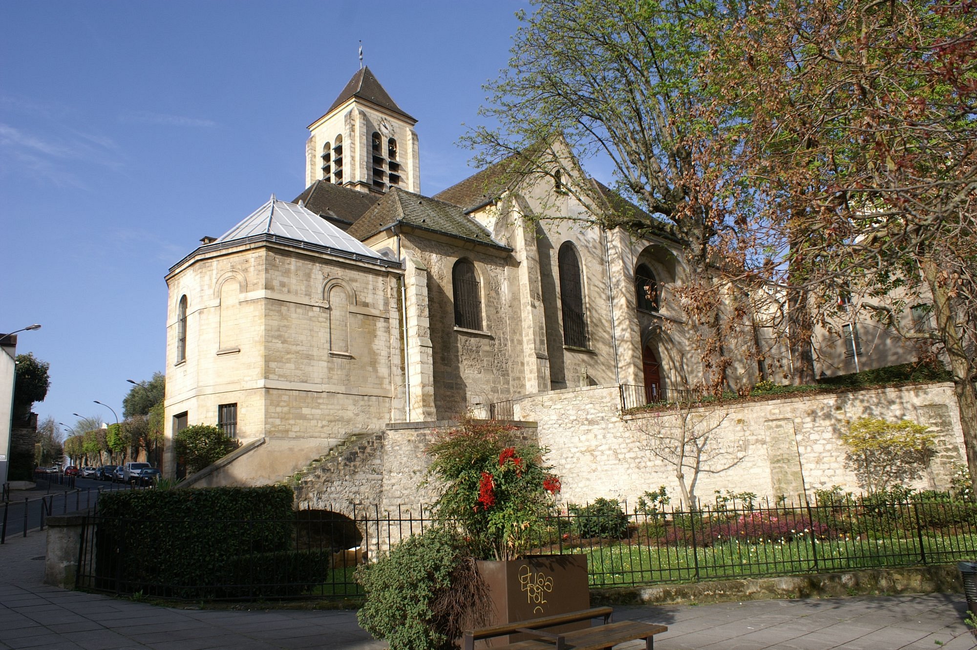 Ivry-sur-Seine: A Vibrant Suburb on the Edge of Paris