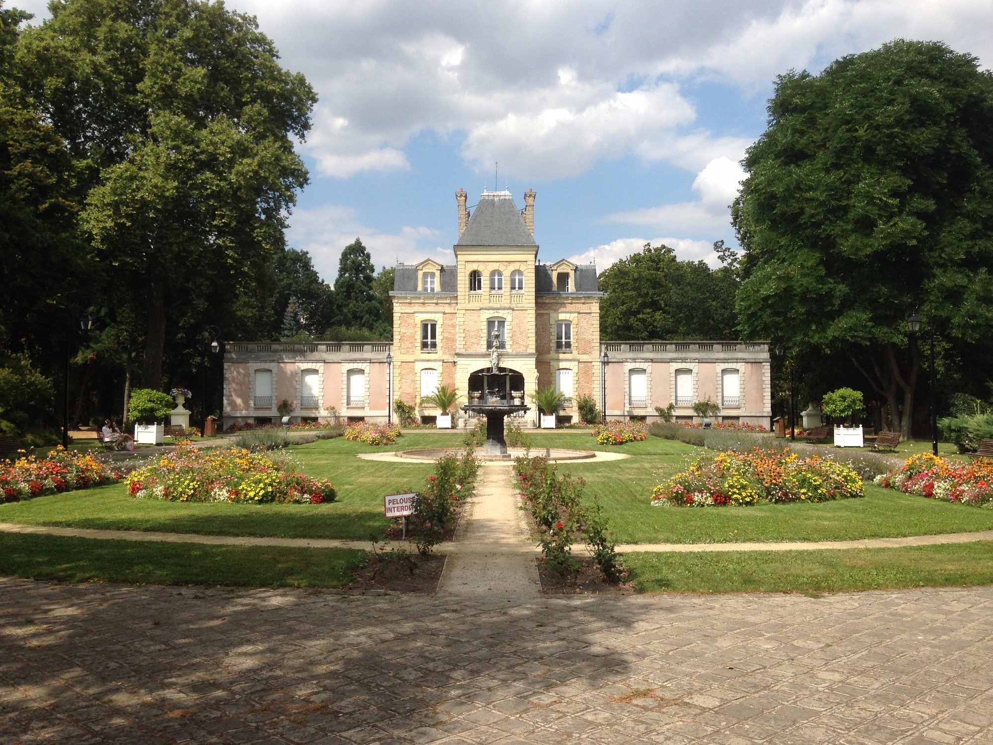 Livry-Gargan: A Suburban Oasis in the Heart of Île-de-France