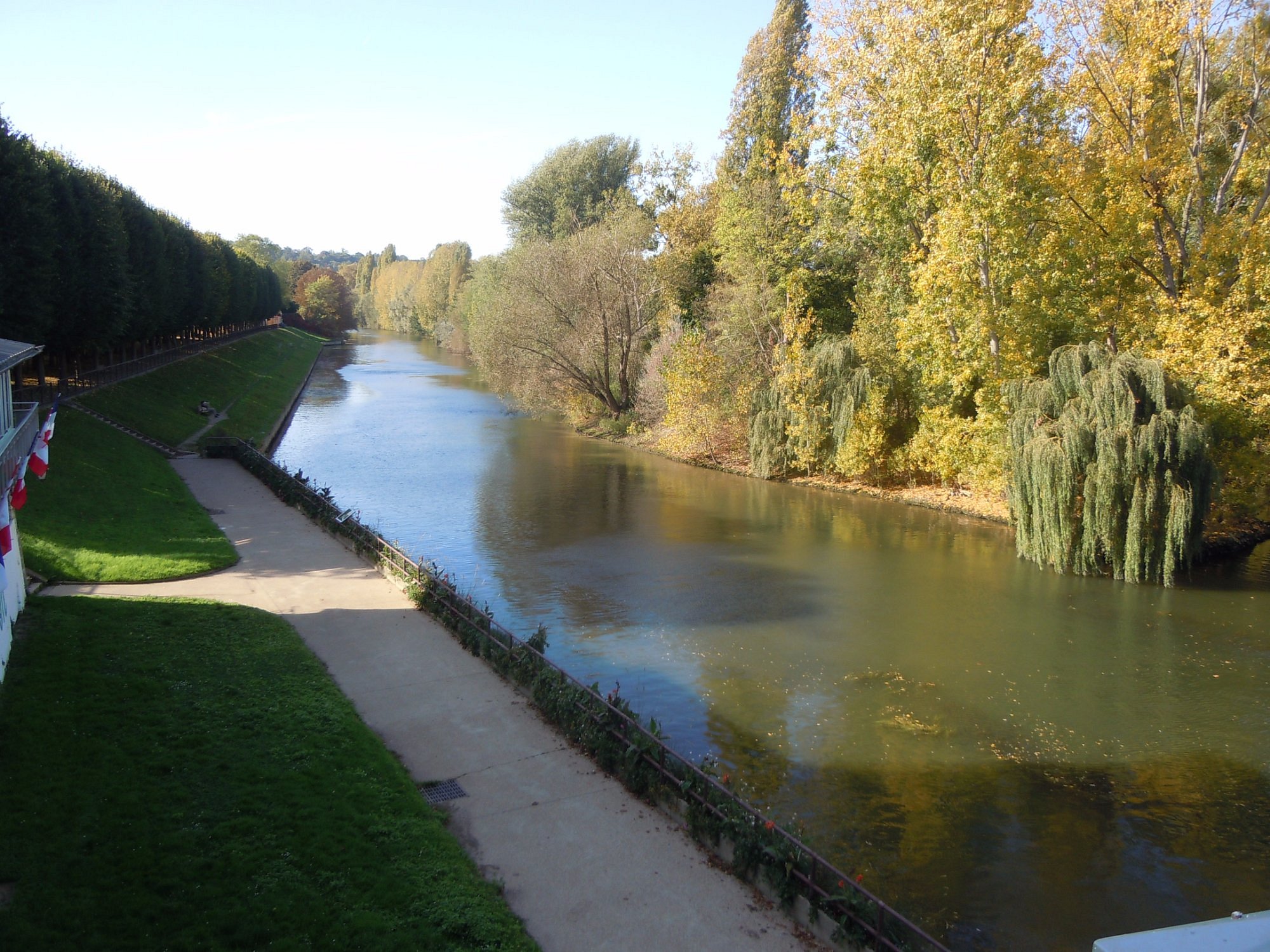 Poissy: A Tapestry of History and Modernity