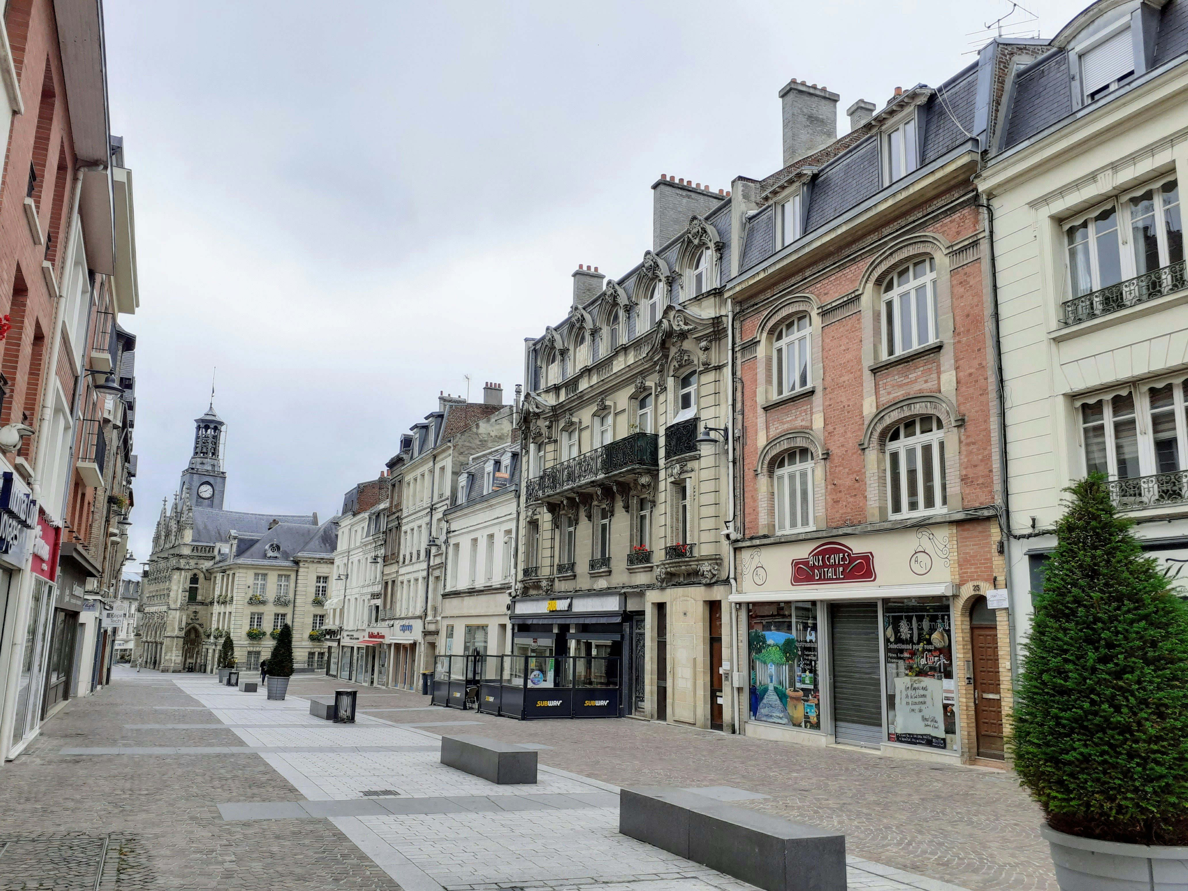 Saint-Quentin: A Tapestry of Art, History, and Resilience