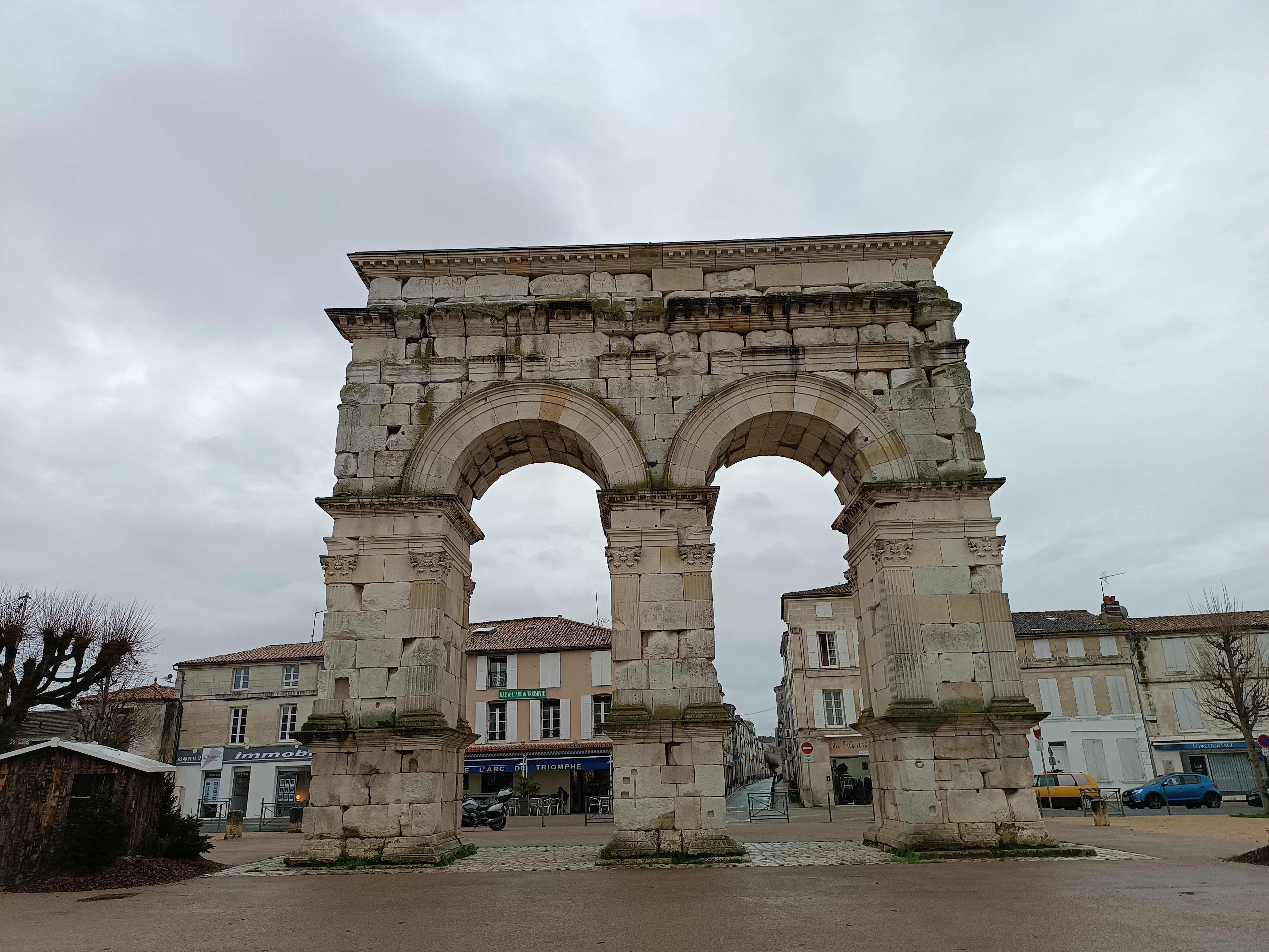 Exploring the Arch of Germanicus in Saintes