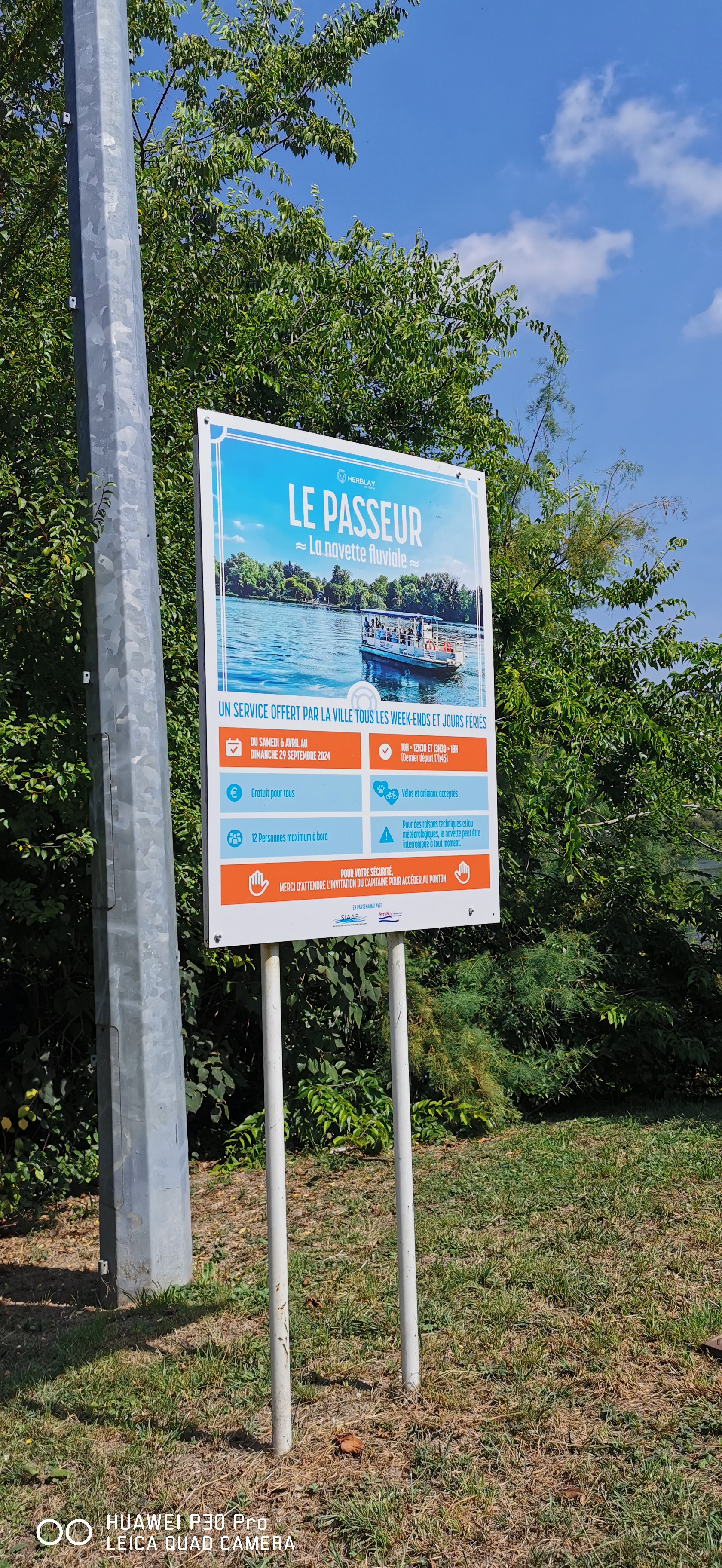 BAC TRAVERSIER LA FRETTE SUR SEINE