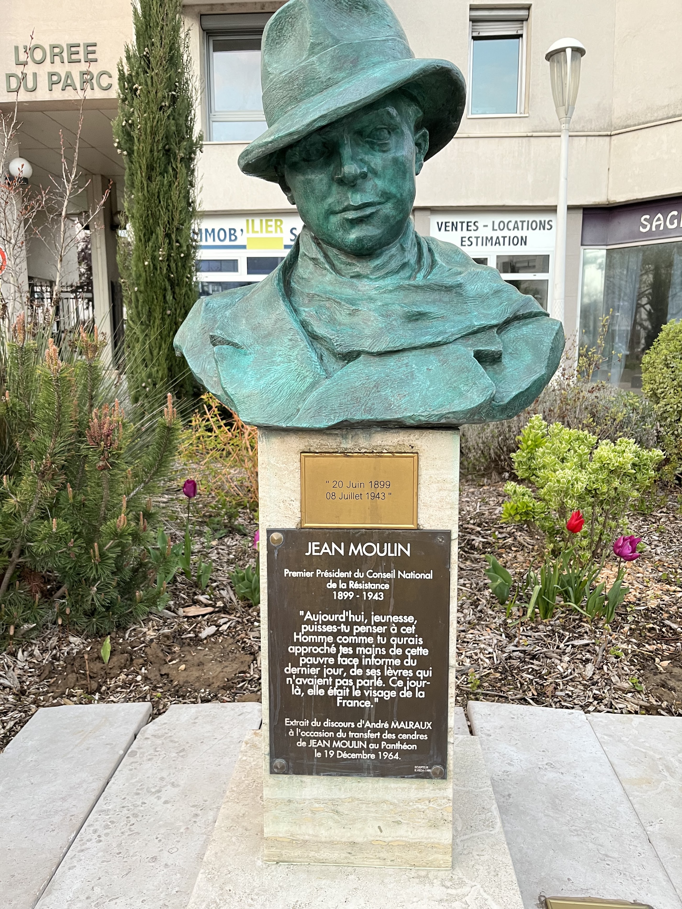Hommage à Jean Moulin