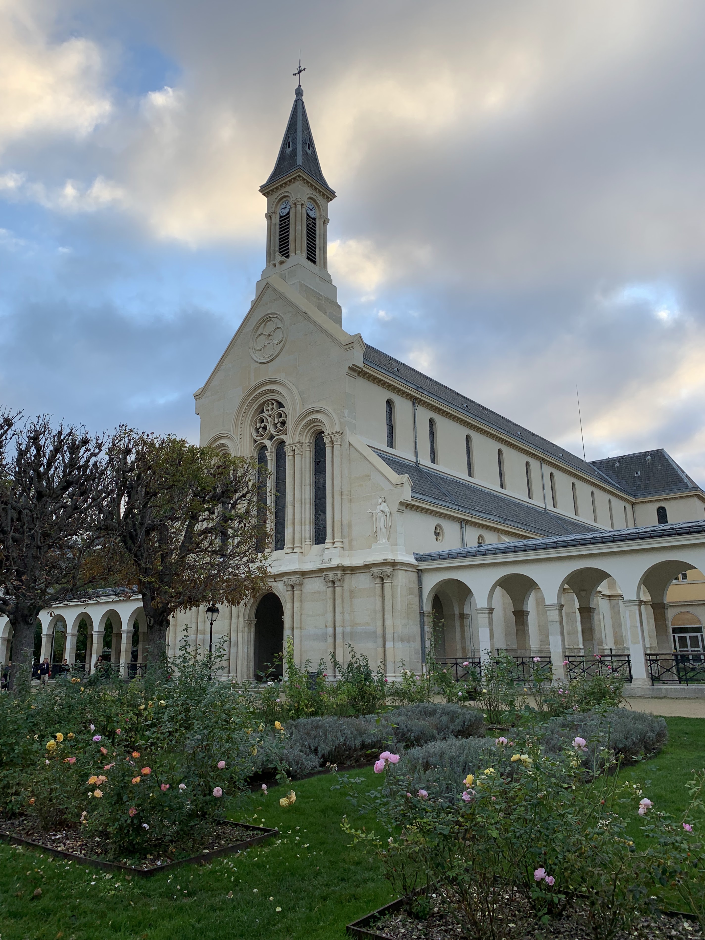 Jardin des Mille Roses de l’Hôpital Corentin Celton
