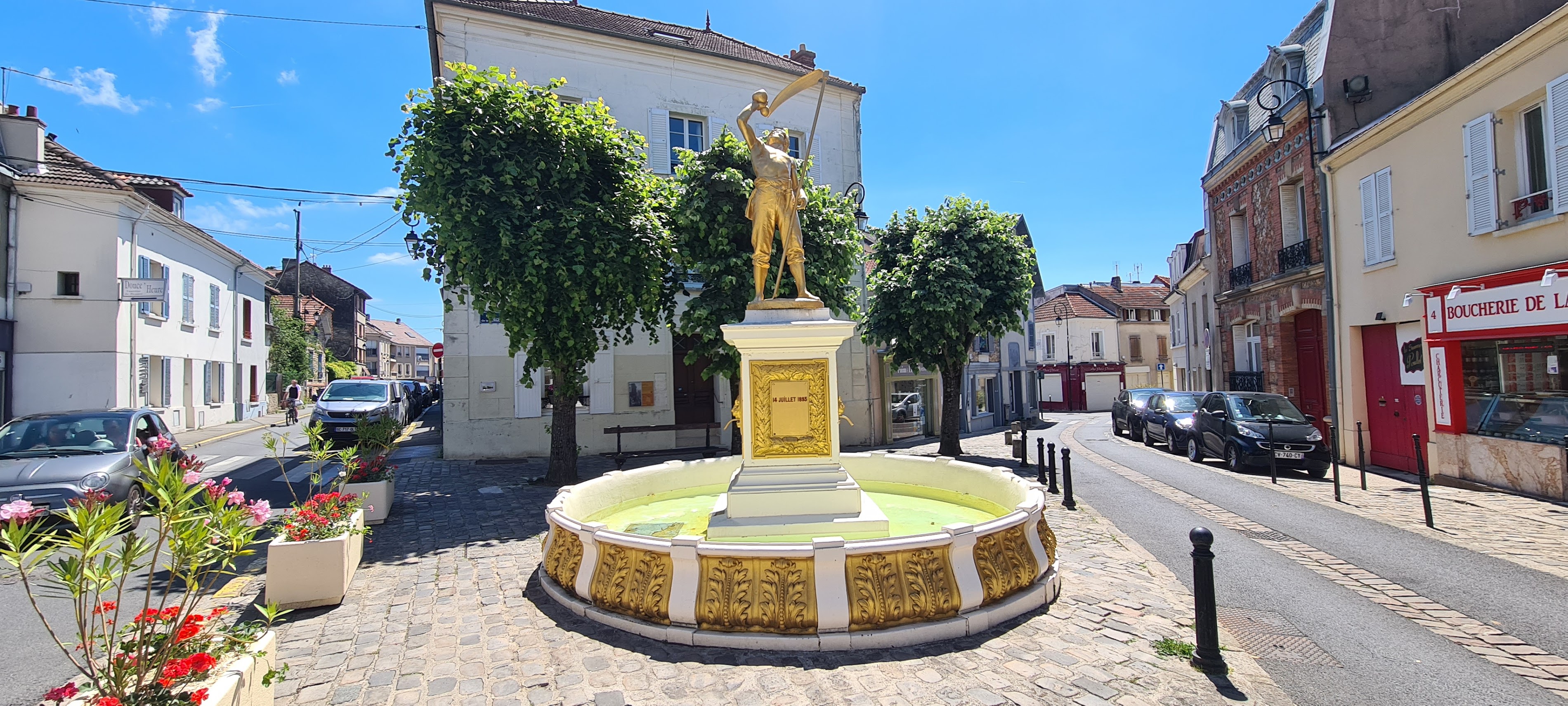 La fontaine du faucheur place de la forge