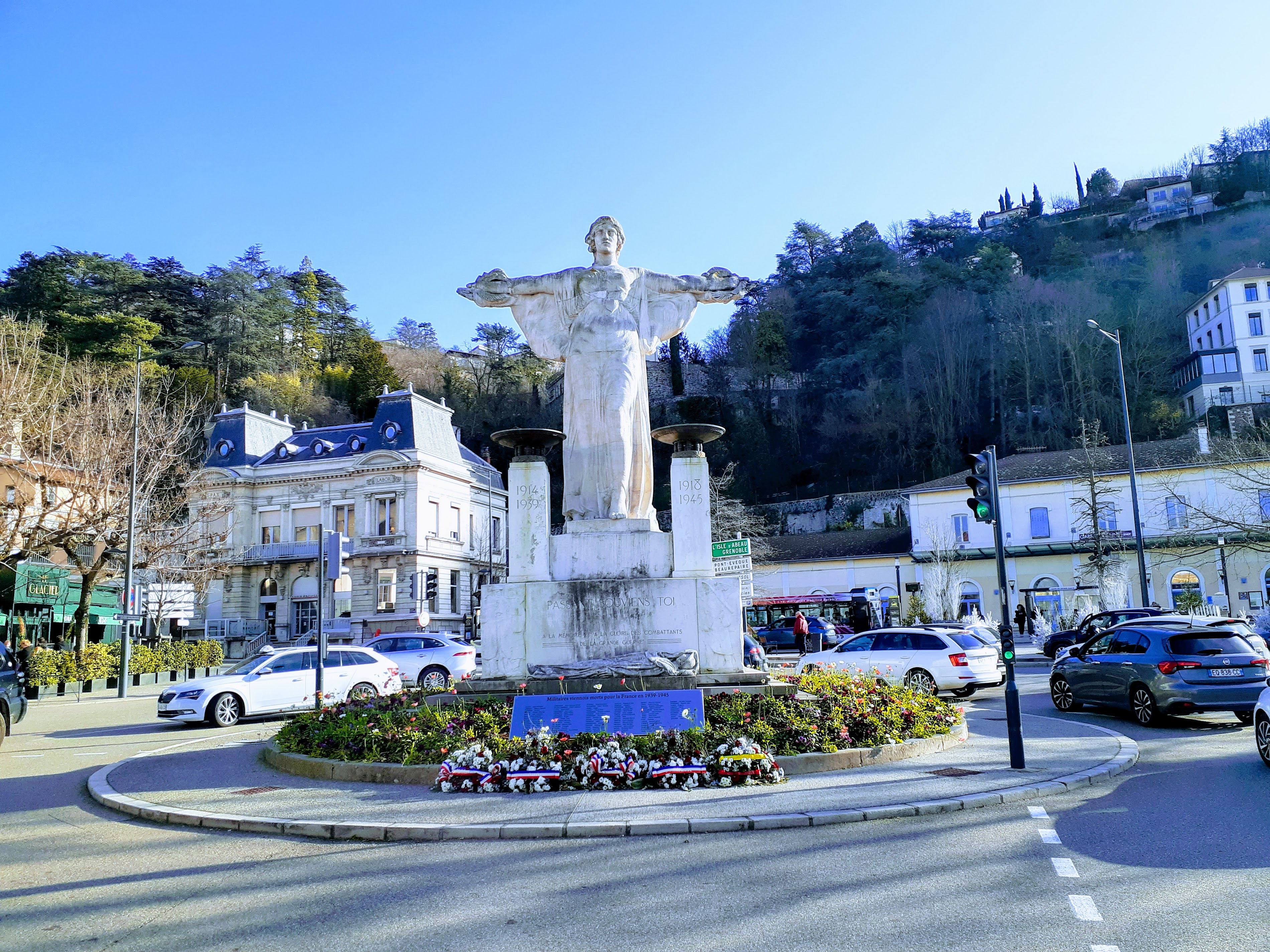 Monument aux Morts de Vienne