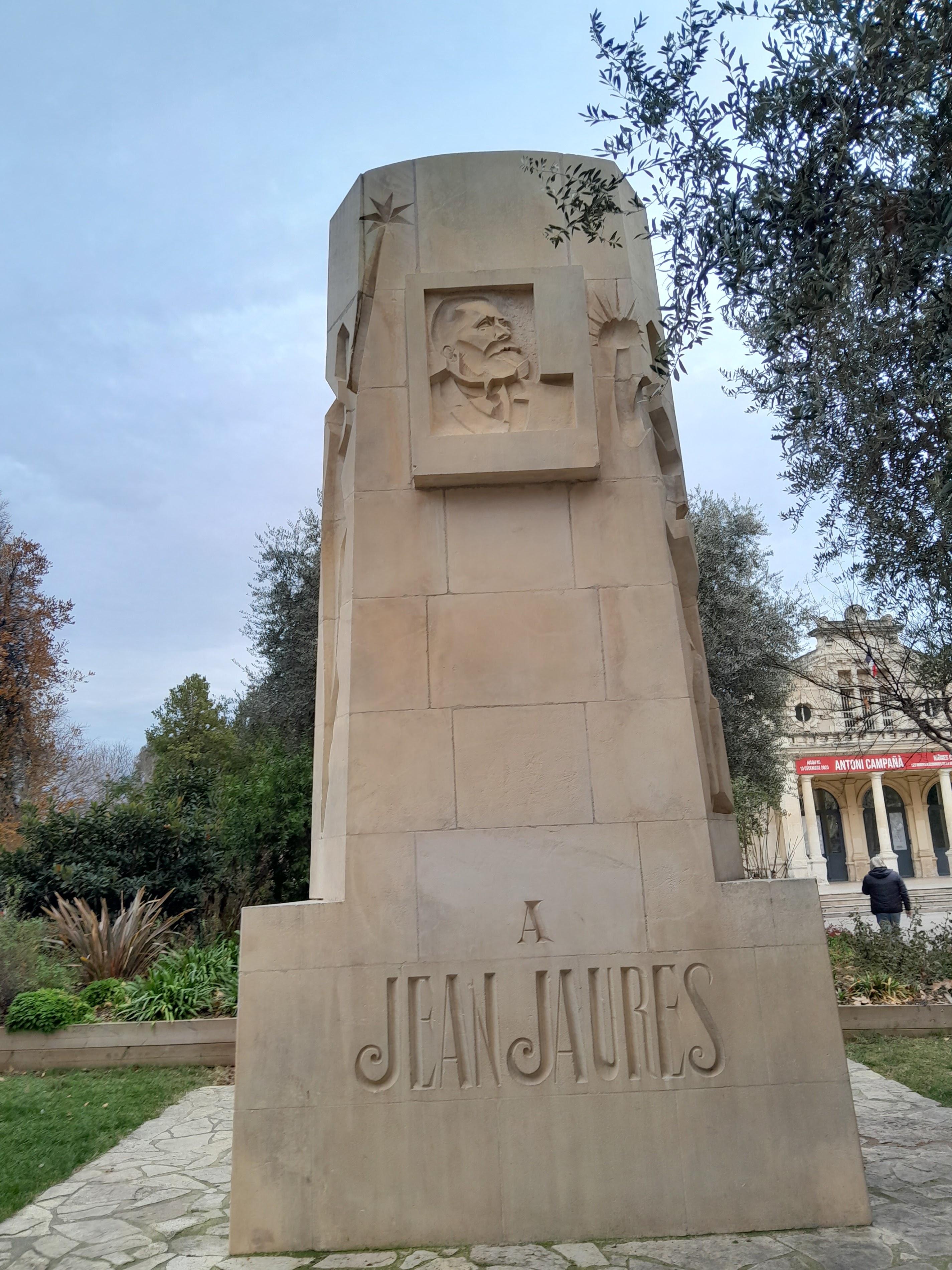 Monument to Jean Jaurès: A Symbol of Social Justice in Montpellier