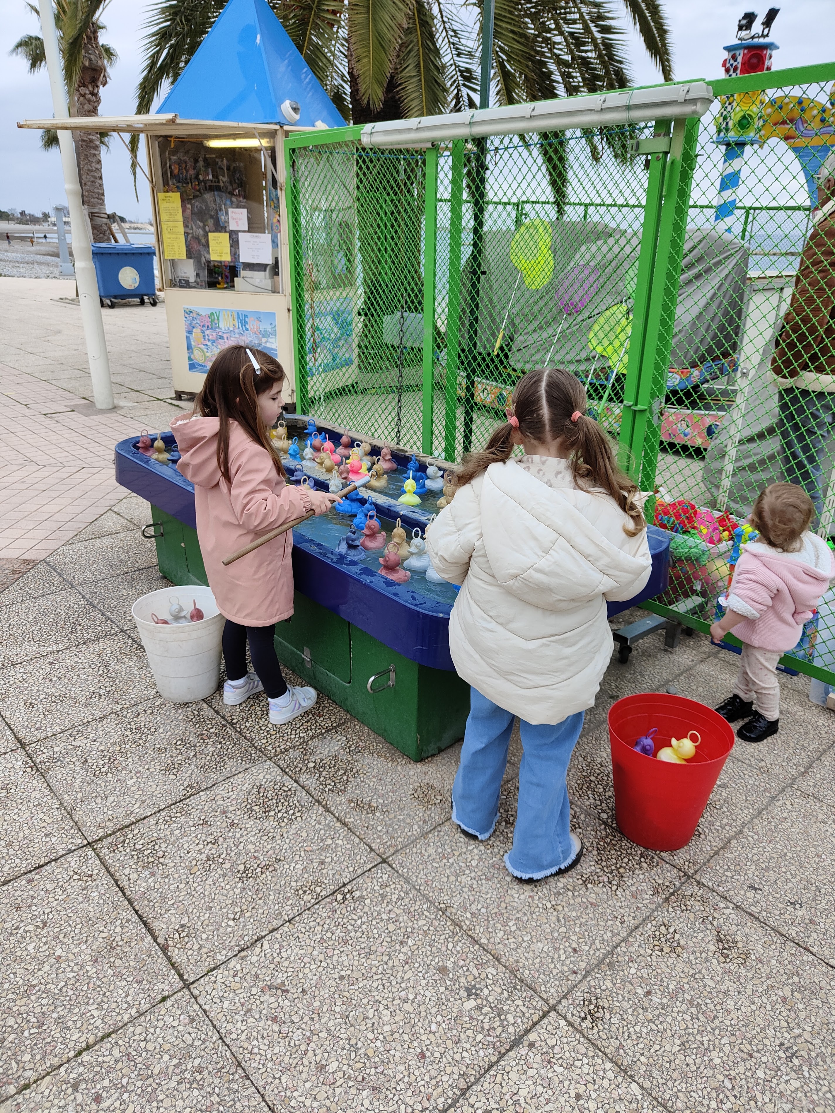 Papy Manège - PARC ENFANTS Azur Train et Pêche aux canards