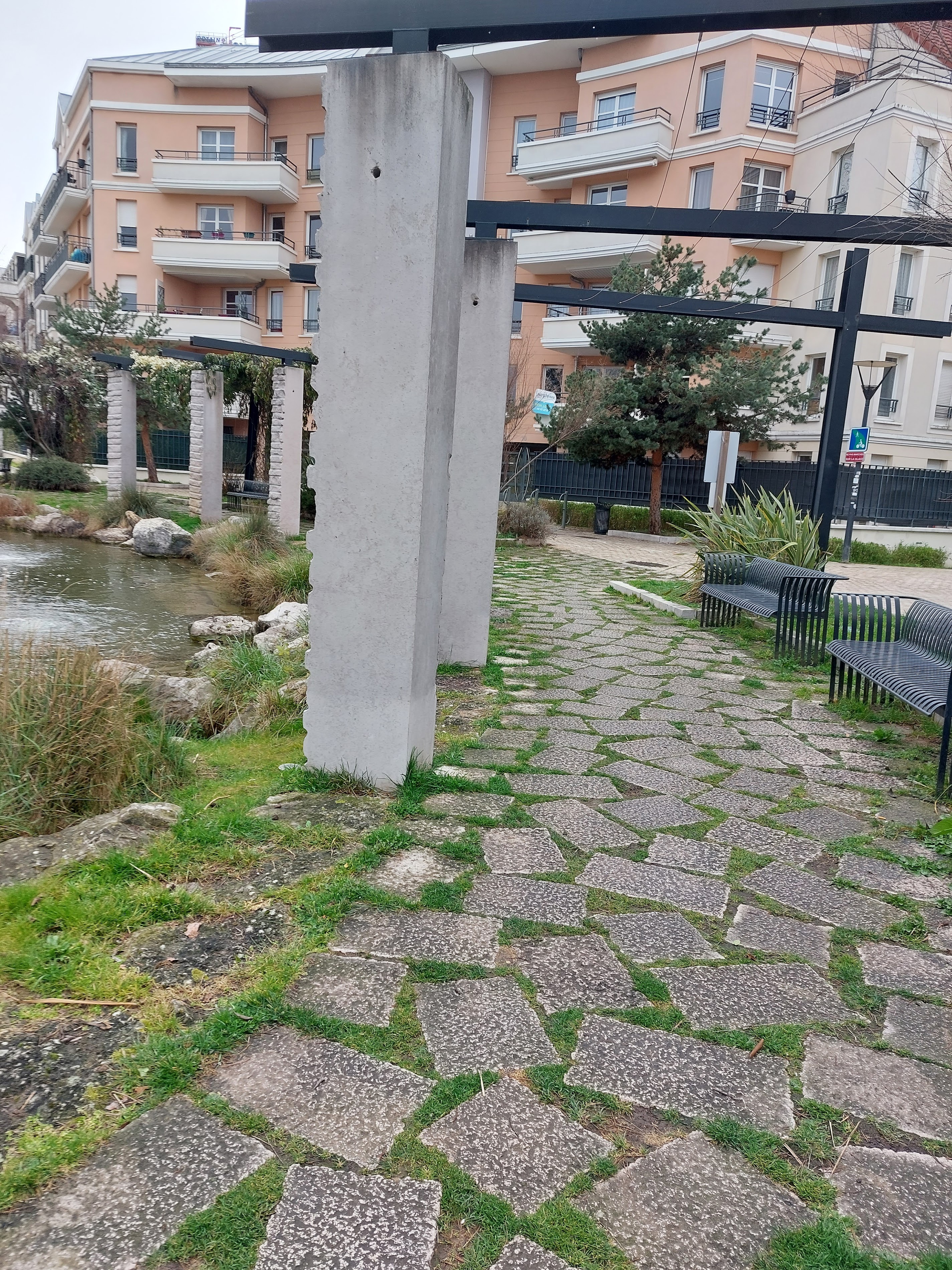 Place Claire Fontaine