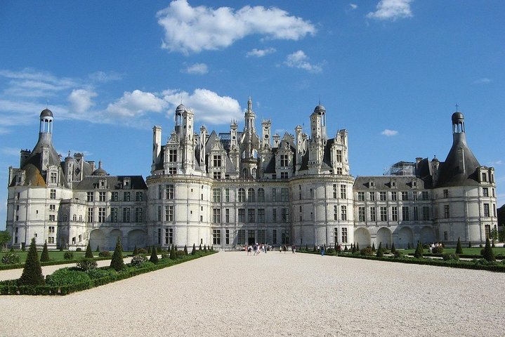 Private Guided Walking Tour of Chambord Castle