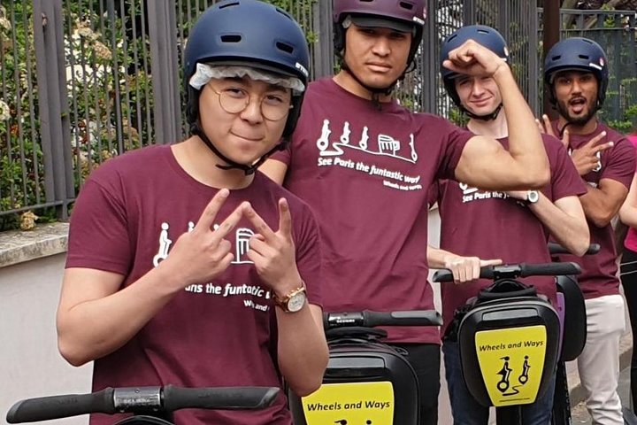 Paris Segway Bachelor Party - Young Girl (EVG - EVJF)