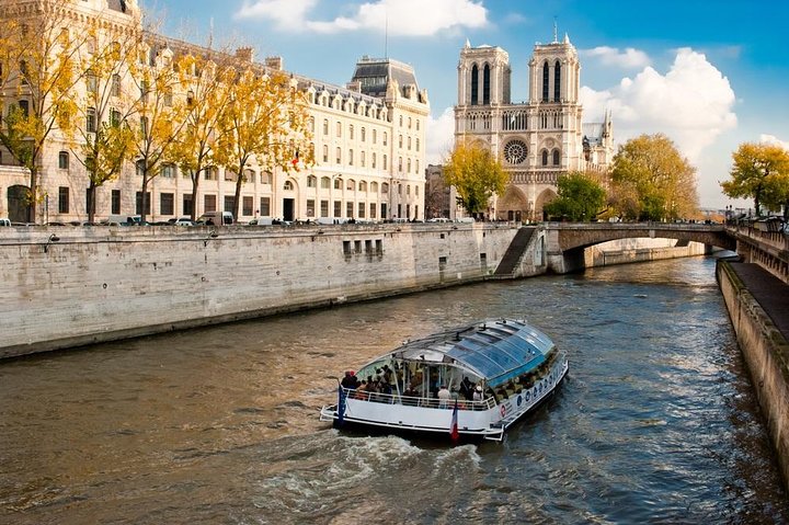 Paris City Tour by Coach with Sightseeing Seine River Cruise 