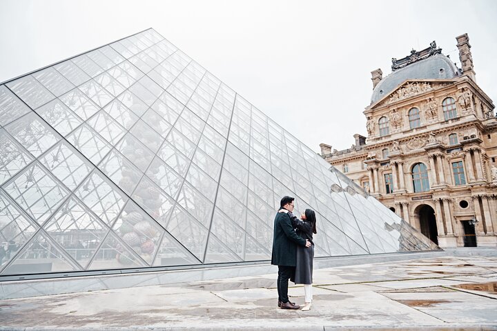 Paris Photo Tour with Professional Local Photographer