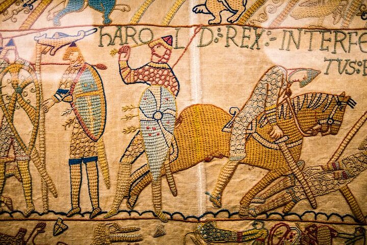 Bayeux and Omaha Beach Private Tour Offered from Le Havre or Honfleur