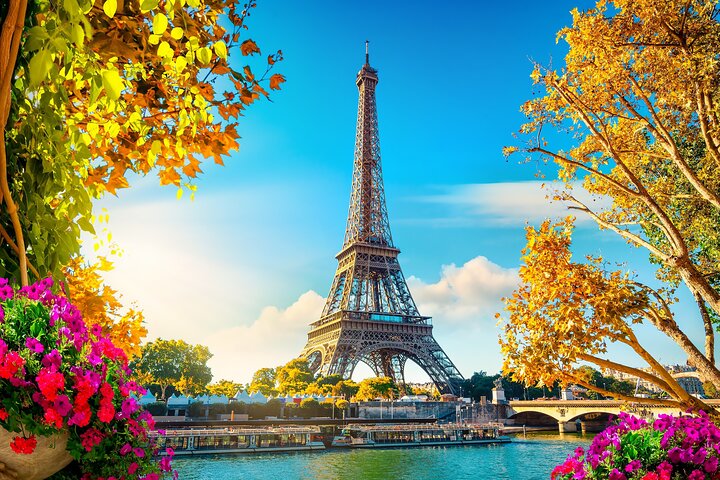 Paris Odyssey of Wonder from Le Havre with River Cruise Included