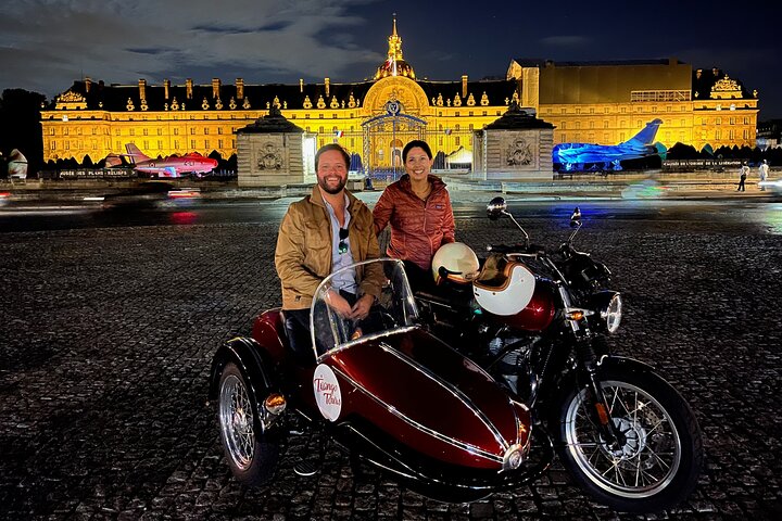 Visite privée de Paris en side-car la nuit avec boissons