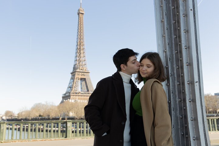 Eiffel and La Seine Photo Shoot - Paris Photographer