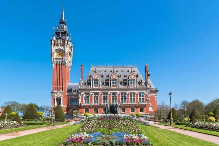 A Self Guided Walking Tour of Calais City Is Offered with an App