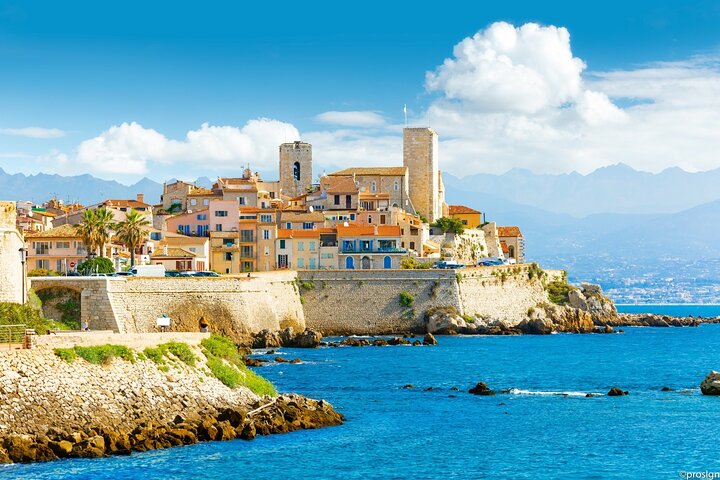 SharedTour to Discover the Pearls of the French Riviera Full Day