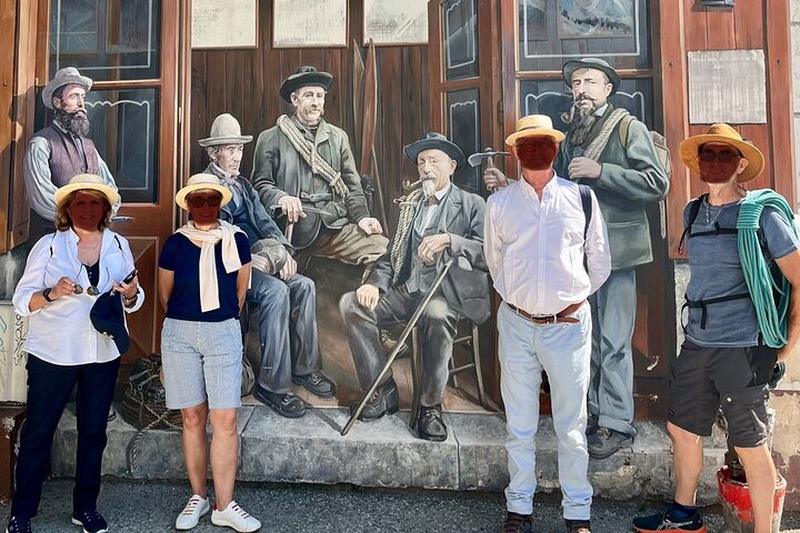 Chamonix Cultural and Anecdotal Tour of Iconic Places Is Offered