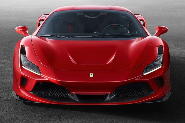 Bucolic Ferrari F8 Spider Valley of Horse