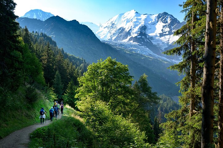13 Day Tour du Mont Blanc: Hike Italy, France and Switzerland