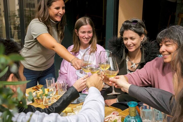 Tour gastronómico y vinícola por París Montmartre con Eating Europe